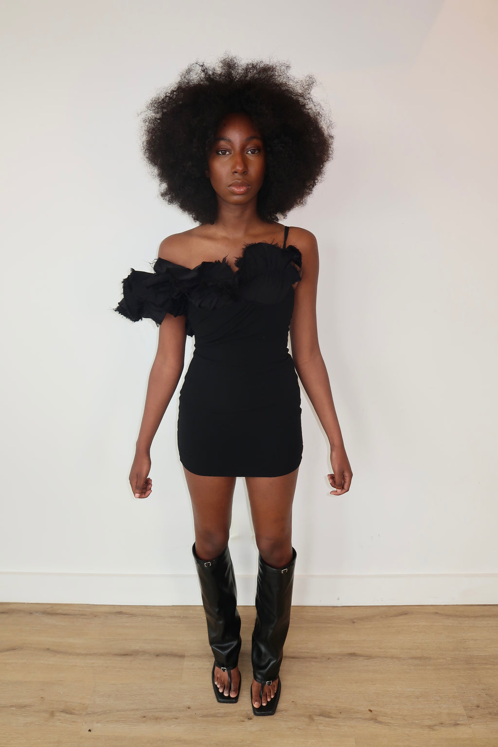 jacquemus floral 3d off-shoulder mini dress